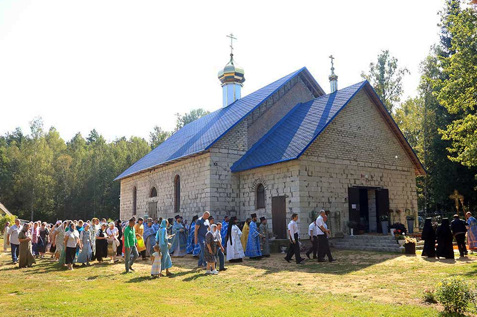 В годовщину освящения храма в Прощанской пустыни епископ Бобруйский и Быховский Серафим возглавил Божественную литургию