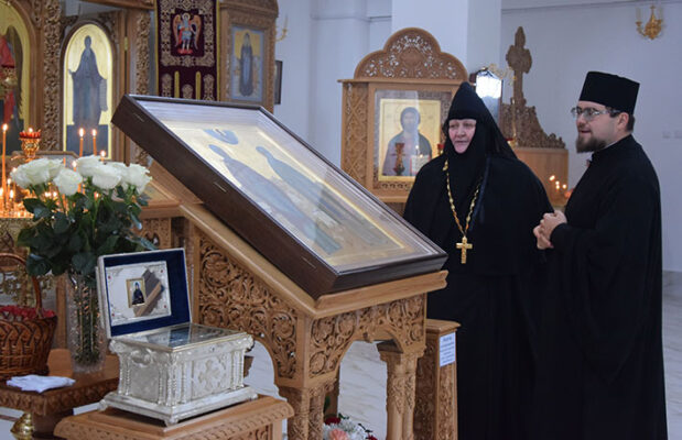 В Березвечский женский монастырь города Глубокое доставлен ковчег с частицей честных мощей преподобной Евфросинии Московской