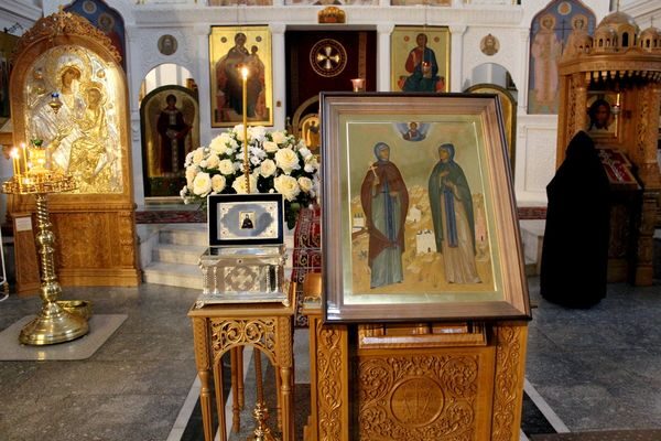 В Полоцкой обители торжественно встретили ковчег с частицей мощей преподобной Евфросинии Московской