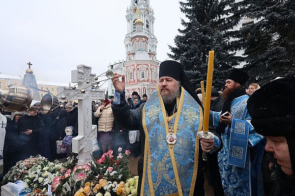 В Троице-Сергиевой лавре молитвенно почтили память духовника обители архимандрита Кирилла (Павлова)