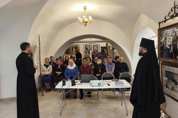 Выставочный проект Могилевской епархии о Царственных страстотерпцах открылся в Андреевском ставропигиальном монастыре Москвы