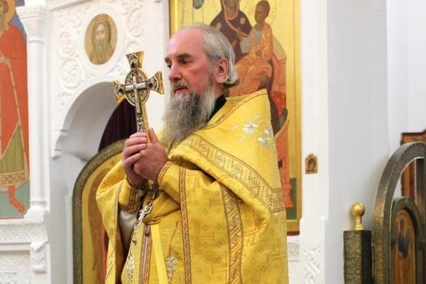 В праздник Рождества Иоанна Предтечи сестры Полоцкого монастыря поздравили духовника обители с днем тезоименитства