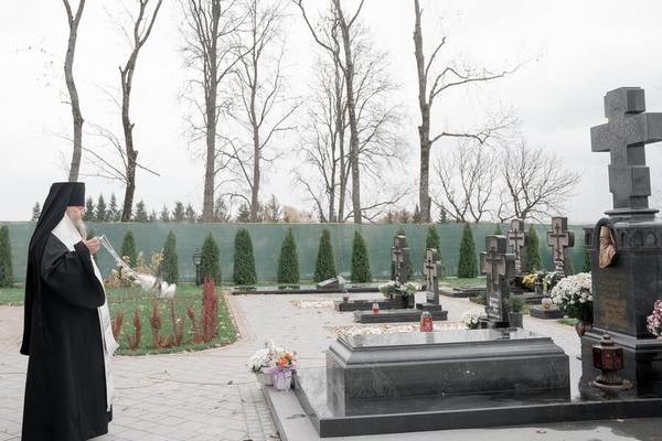 В Жировичском монастыре совершили панихиду в 60-ю годовщину архиерейской хиротонии Митрополита Филарета (Вахромеева)