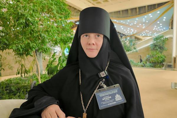 Игумения Арсения (Орлова): Отречение от самого себя [ВИДЕО]