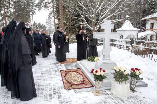 В Ксениевском монастыре Барани молитвенно почтили годовщину преставления игумении Василиссы (Медведь)