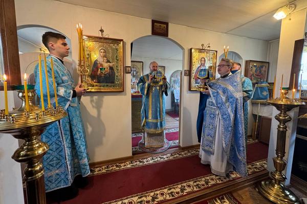 В Субботу Акафиста епископ Друцкий Евсевий возглавил Литургию в Тадулинском монастыре