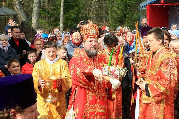 Епископ Бобруйский и Быховский Серафим возглавил престольное торжество в Прощанской пустыни
