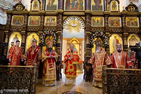 Патриарший Экзарх всея Беларуси возглавил Коложские торжества, приуроченные к 110-летию почитания Августовской иконы Божией Матери