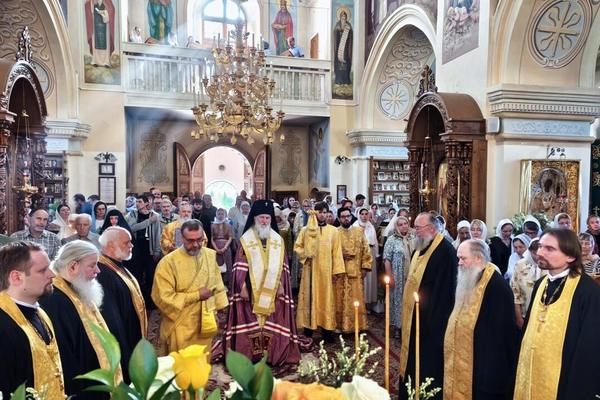 Память святителя Николая Чудотворца молитвенно почтили в Никольском монастыре Могилева