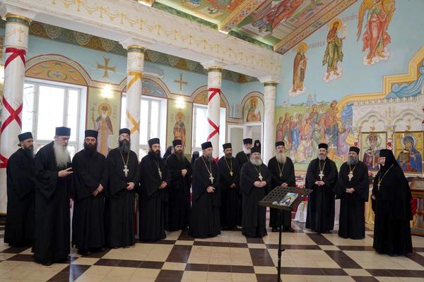 Кипрские монахи посетили женский монастырь в Калужской области и приняли участие в духовной конференции