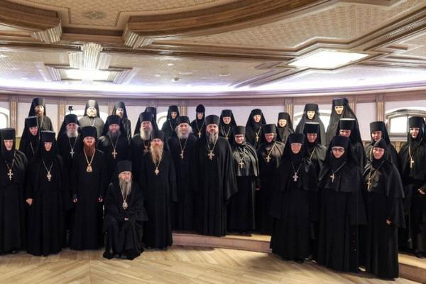 Монашествующие ставропигиальных и монастырей Московской митрополии участвовали в круглом столе «Практические аспекты монашеских обетов в современных монастырях»