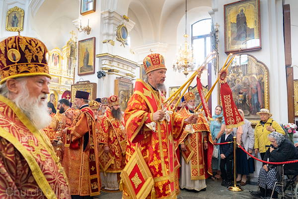 Монашествующие поздравили Митрополита Вениамина с днем тезоименитства [+ВИДЕО]